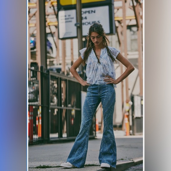 New Free People We The Free Mermaid Mid- Rise Flare Jeans in Low Tide - Picture 8 of 14